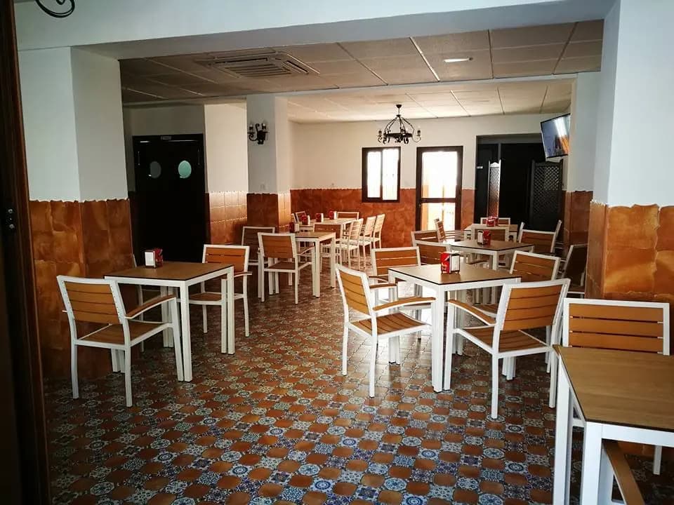 Portada Cafe Bar Titi 3